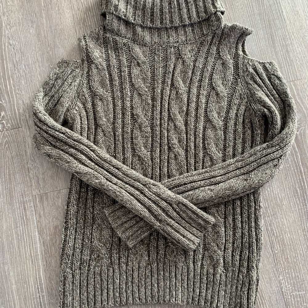 Turtleneck grey sweater medium